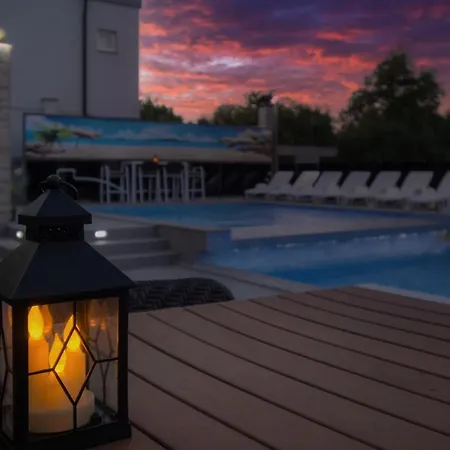 Adria Centar Kocusa Guest house