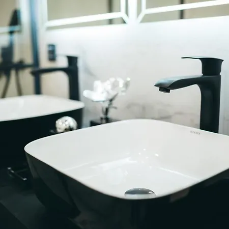 招待所 Adria Centar Kocusa 4*
