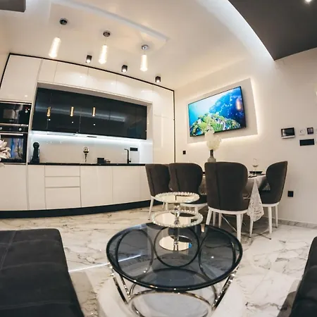 Adria Centar Kocusa 4*