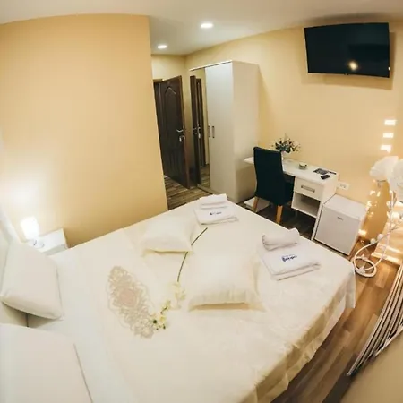 招待所 Adria Centar Kocusa