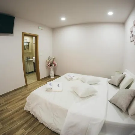 招待所 Adria Centar Kocusa 4*